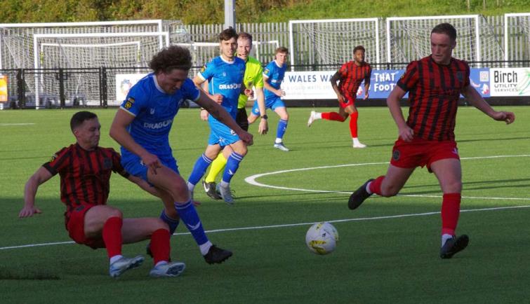 Livewire Greg Walters is taken down from behind. Picture Gordon Thomas